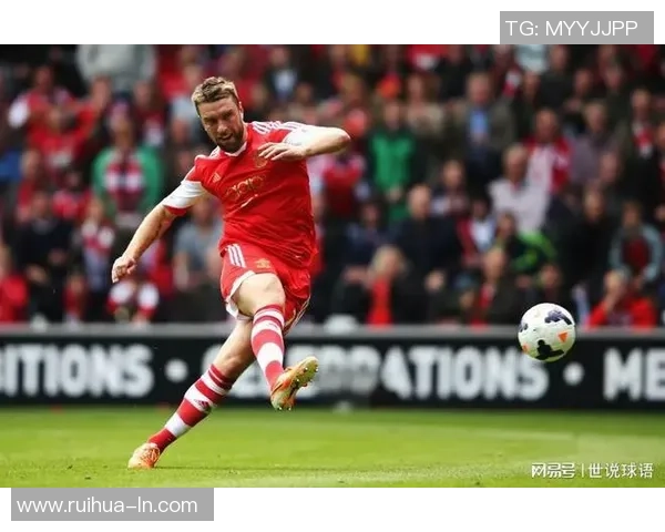 足球明星青春岁月的迷人瞬间展现年轻时的魅力与风采